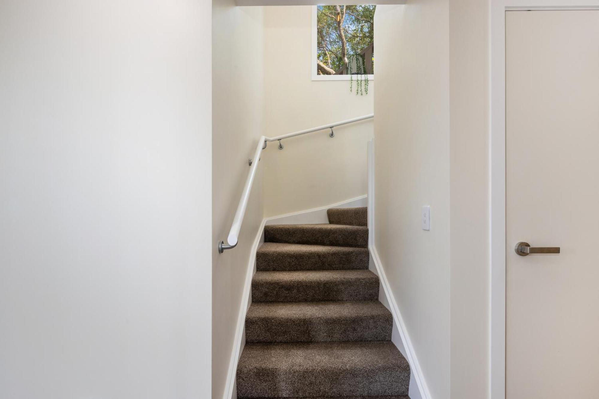 Stunning View, Privacy, Close To Ferry & Brand-New Wellington Exterior photo